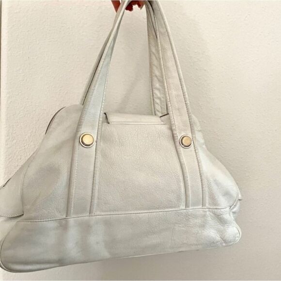 GUSSTO WHITE PEBBLED SATCHEL - Picture 4 of 10